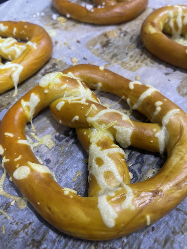 Opinii despre Ζουριδάκης Αρτοποιΐα-Ζαχαροπλαστική în Πιτσίδια - Γαστρονομία και φιλοξενία