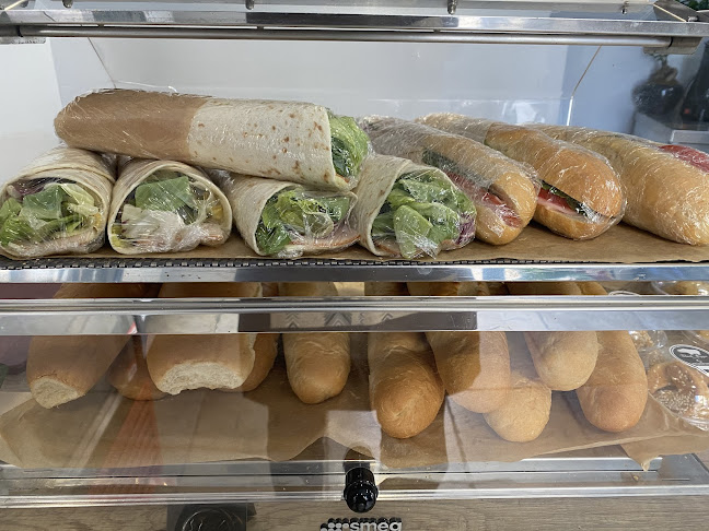 Black Hippo Coffee - Γαστρονομία και φιλοξενία