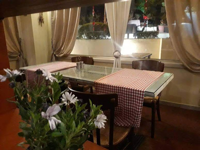 LA PIAZZA ΧΑΛΑΝΔΡΙ - Γαστρονομία και φιλοξενία