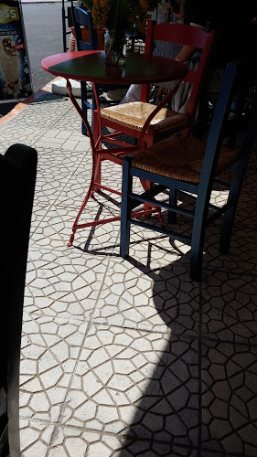 Comentarii opinii despre Το Χωριάτικο Bakery & Coffee