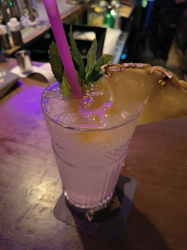 Πλ. Αγίας Ειρήνης 4, Αθήνα 105 60