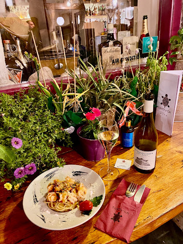 TORTUGA ArtCafè Winebar Gallery - Γαστρονομία και φιλοξενία