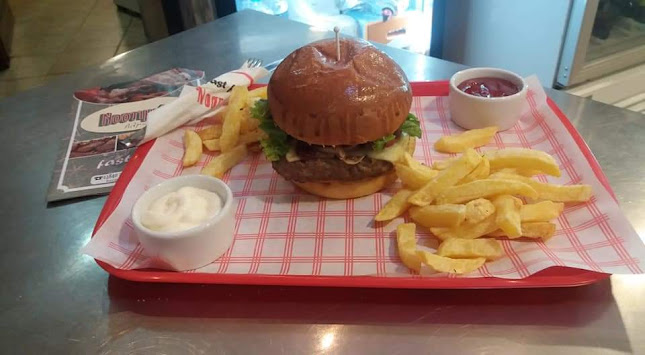 Opinii despre Νοστιμιές Αλμωπίας în Αριδαία - Γαστρονομία και φιλοξενία