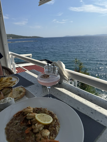 Okyalos Sea Food Restaurant - Νέος Μαρμαράς