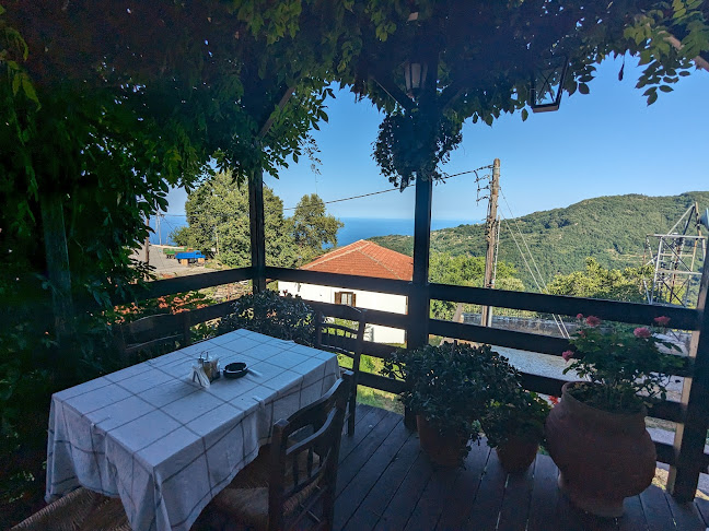 Opinii despre Ο Πατής 'Οινομαγειρέματα' în Ζαγορά - Γαστρονομία και φιλοξενία