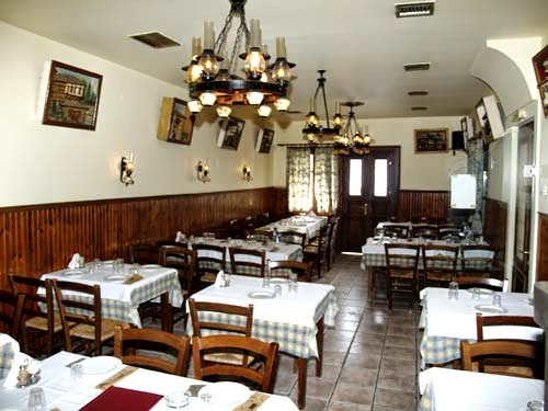 Ταβέρνα "Οινοφροντιστήριον ΕΞΑΡΧΟΣ ΤΣΑΡΔΑΚΑΣ" Ελληνική κουζίνα, Ψητά στη σούβλα. - Γαστρονομία και φιλοξενία