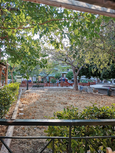 Χατζόπουλου 12, Λουτράκι 203 00