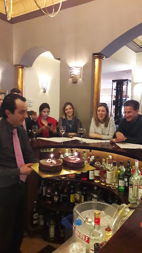 17 Εστιατόριο - Μπαρ - Αθήνα