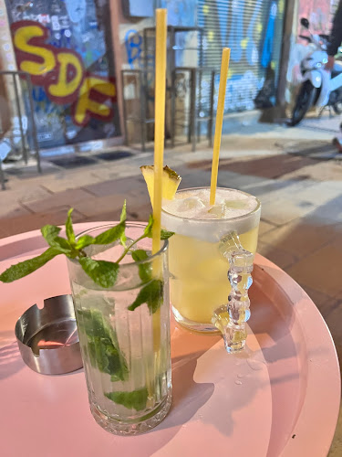 Comentarii opinii despre Norman Athens Bar