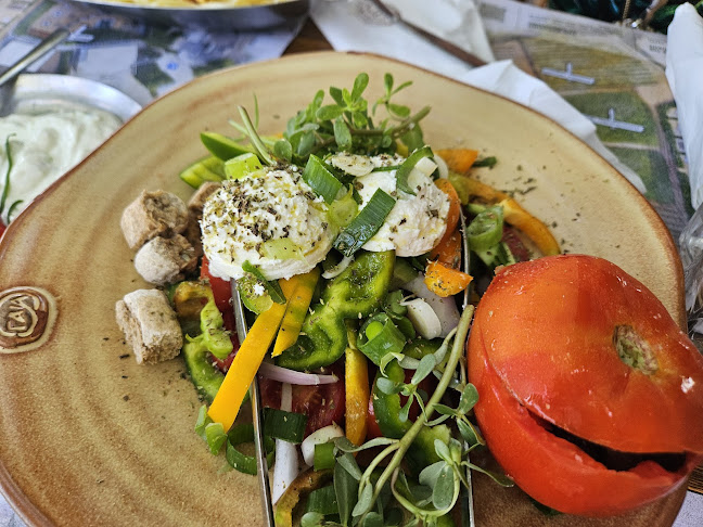 Ταβέρνα Γραμβούσα - Γαστρονομία και φιλοξενία