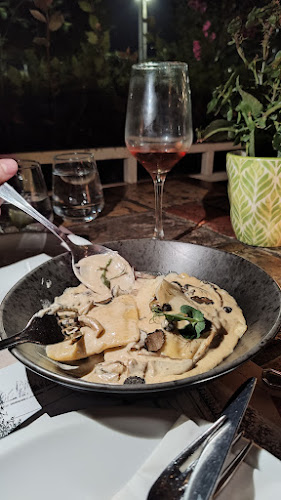 Opinii despre Belle Amie în Πειραιάς - Γαστρονομία και φιλοξενία