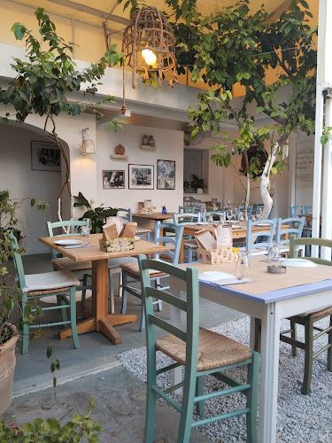 Opinii despre Βουρβουλάδικον în Ηράκλειο - Γαστρονομία και φιλοξενία