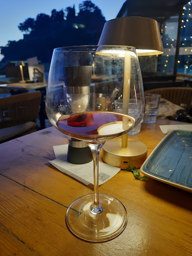 Opinii despre Caravel Bistro în Πάργα - Γαστρονομία και φιλοξενία