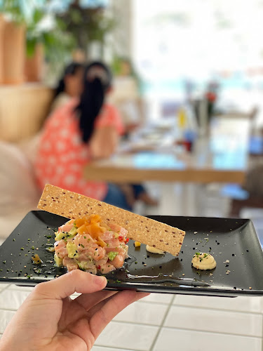 Kadena - Γαστρονομία και φιλοξενία