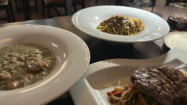 Seawolf Athens Restaurant