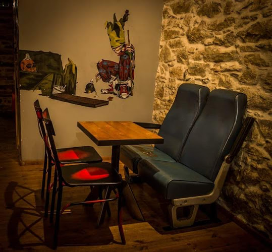 Opinii despre Ρακοσυλλέκτης The Rock Bar în Βόλος - Γαστρονομία και φιλοξενία