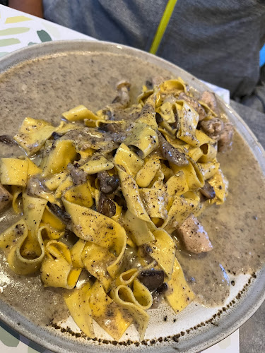 Parlo Restaurant - Γαστρονομία και φιλοξενία