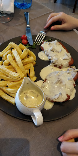 Opinii despre Δέκα Bar I Restaurant în Αμύνταιο - Γαστρονομία και φιλοξενία