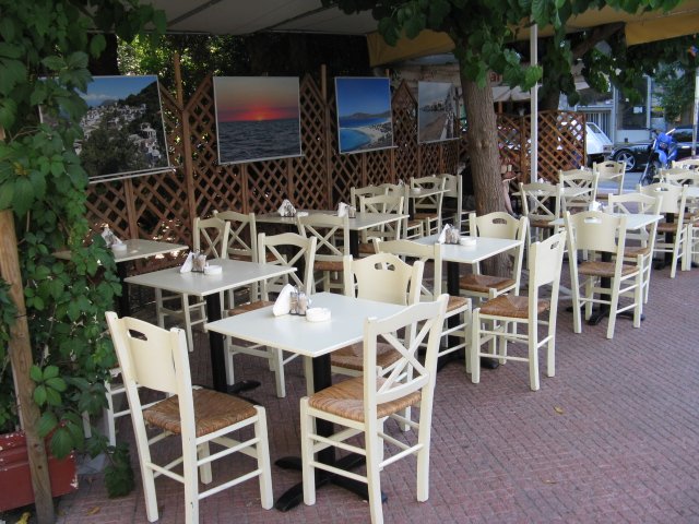 &, Κρησίλα και Πλ. Βαρνάβα, Αθήνα 116 35