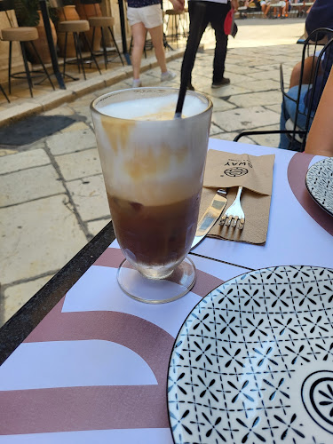 Opinii despre Sway Cocktail & Food Bar Corfu în Κέρκυρα - Γαστρονομία και φιλοξενία