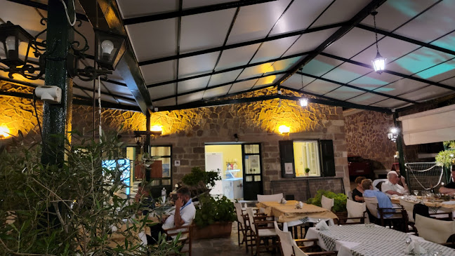 Triena Restaurant & Rooms