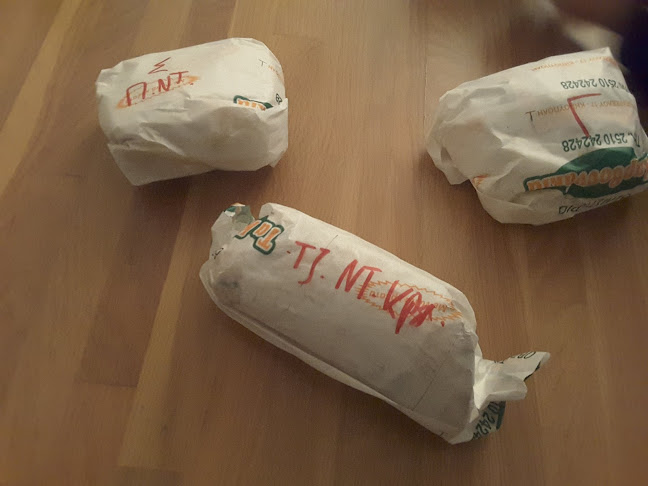 Καρβουνάκια - Γαστρονομία και φιλοξενία