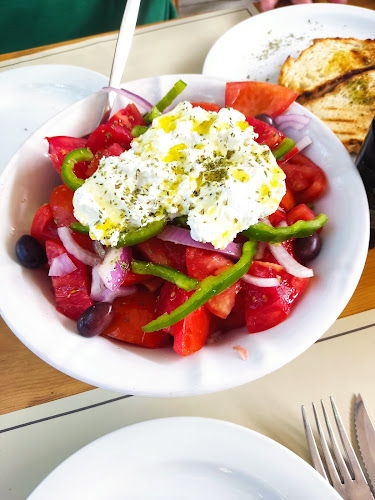 Το Δίχαλο Χανιά - Γαστρονομία και φιλοξενία
