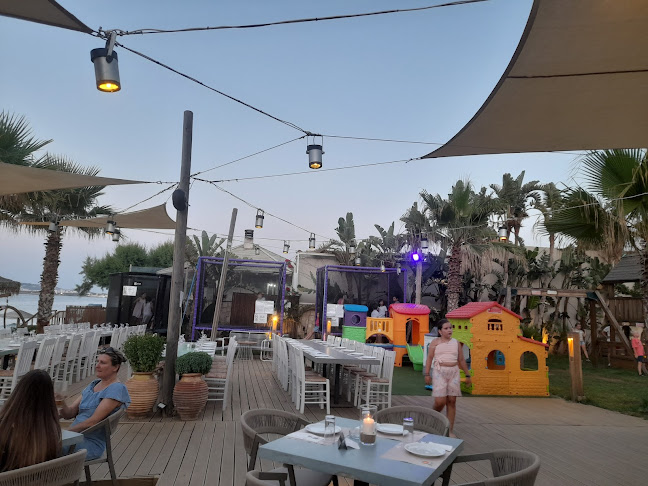 Almira Beach Bar Restaurant Chania - Αγ. Μαρίνα