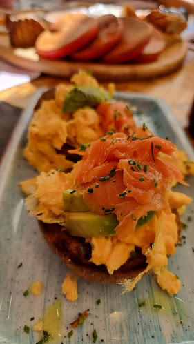 Mademoiselle Coffee & Brunch - Γαστρονομία και φιλοξενία