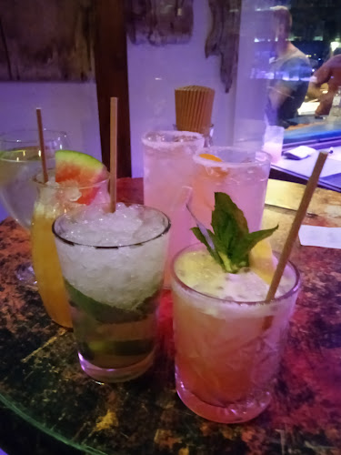 Resalto Cafe, Bar, Μεζεδοκατάσταση - Συκιά