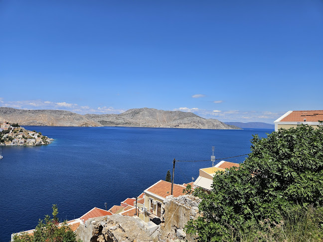 Pitini, Σύμη 856 00