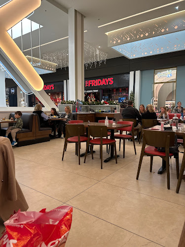 TGI Fridays Golden Hall