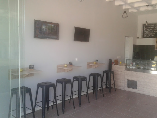 Doppio Coffee and Snacks