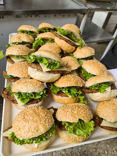 Μαρίας Χατζηκυριάκου 84, Πειραιάς 185 38