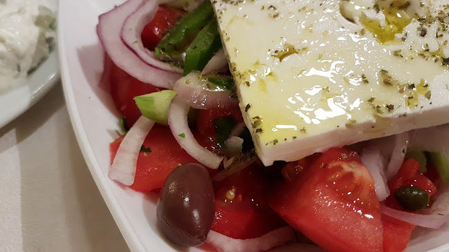 Opinii despre ΡΕΜΟΥΤΣΙΚΟ ΤΑΒΕΡΝΑ în 'Αγιος Δημήτριος - Γαστρονομία και φιλοξενία