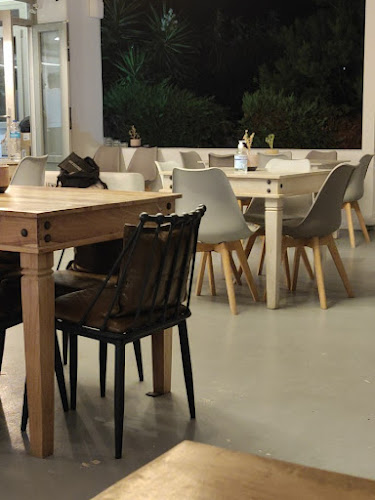 Agalma seaside restaurant bar