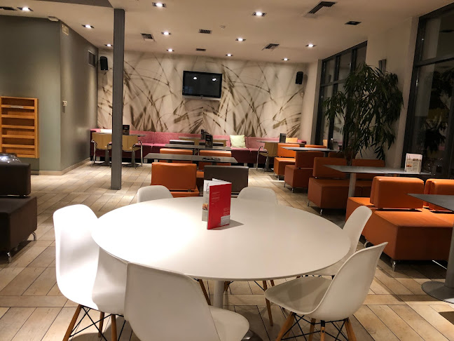 Λεωφ. Μαραθώνος 99, Παλλήνη 153 51