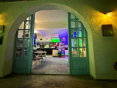 Splash Beach Bar - Café