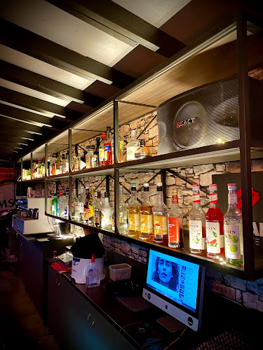 Comentarii opinii despre Tre Exclusive food & Cocktail Bar