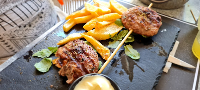 Opinii despre Έξι Βρύσες în Πολύγυρος - Γαστρονομία και φιλοξενία