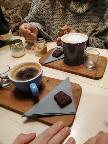 Alley dog - Γαστρονομία και φιλοξενία