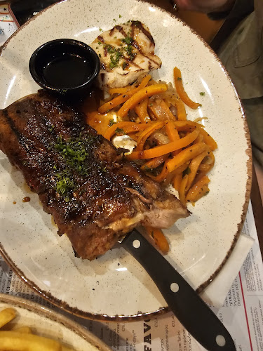 TGI Fridays Golden Hall - Γαστρονομία και φιλοξενία