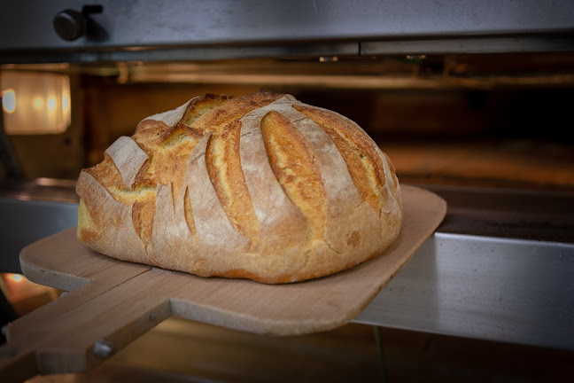 Opinii despre ΑΡΤΟΠΟΙΕΙΟ - ΖΑΧΑΡΟΠΛΑΣΤΕΙΟ ΡΑΜΠΑΒΙΛΑΣ ΓΕΩΡΓΙΟΣ în Άβυθος - Γαστρονομία και φιλοξενία