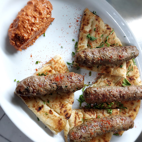 Opinii despre Το Παραστράτημα în Ρέθυμνο - Γαστρονομία και φιλοξενία