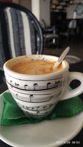 Opinii despre BARAZA CAFE în Ξυλόκαστρο - Γαστρονομία και φιλοξενία