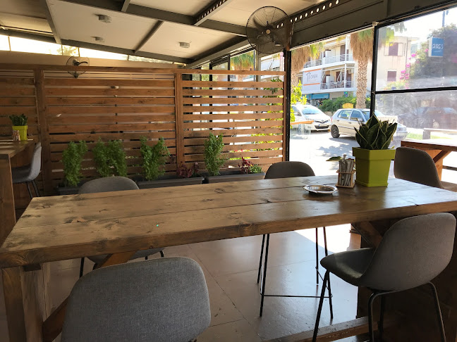 Λεωφ. Σαρωνίδας 5 B, Σαρωνίδα 190 13