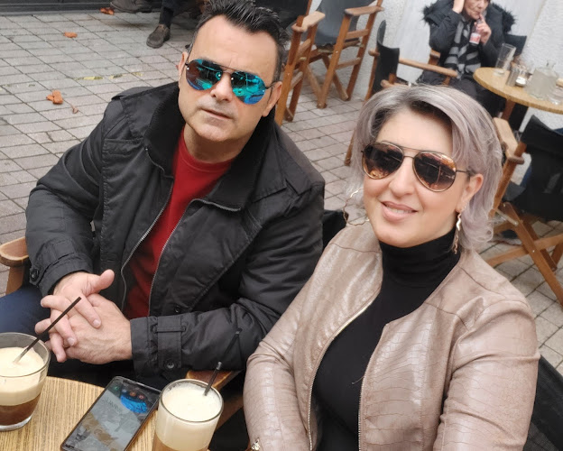 ME XRWMA - Γαστρονομία και φιλοξενία