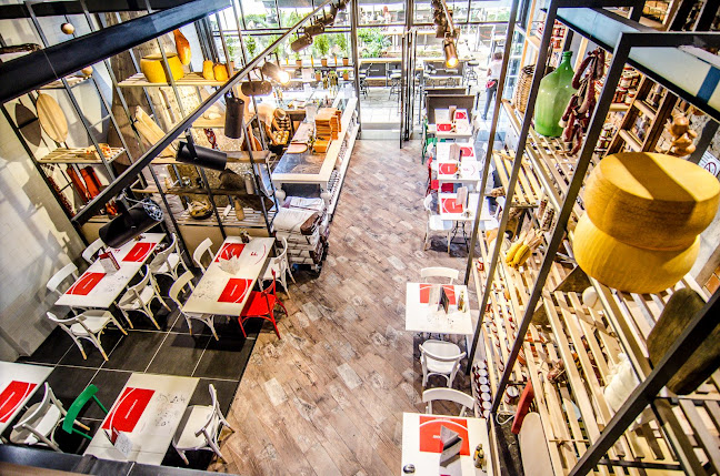 Comentarii opinii despre Famigliano