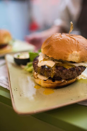 Λεωφ. Μεγ. Αλεξάνδρου 123, Αγ. Βαρβάρα 123 51