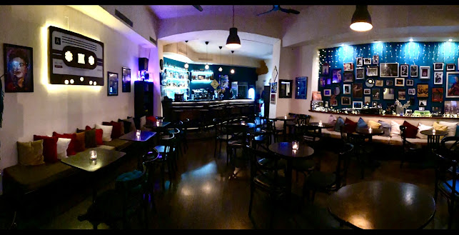 Opinii despre Κασέτα Μουσικό Καφενείο în Άρτα - Γαστρονομία και φιλοξενία